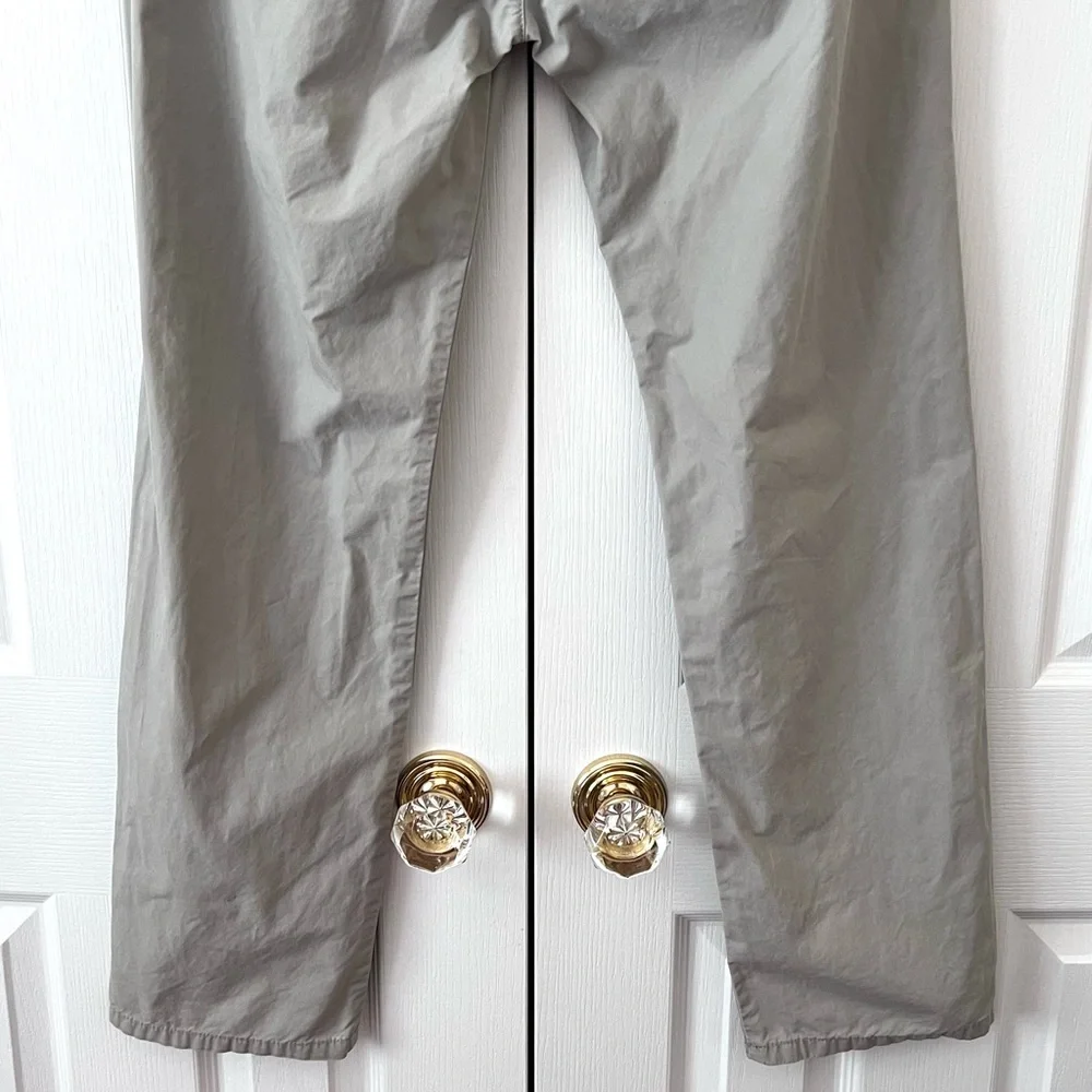 Calvin Klein Men's Straight Leg Taupe Chino Pants (33x32) Excellent Condition